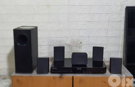 سروند سامسونك بلو راي dvd usb radio aux hdmi