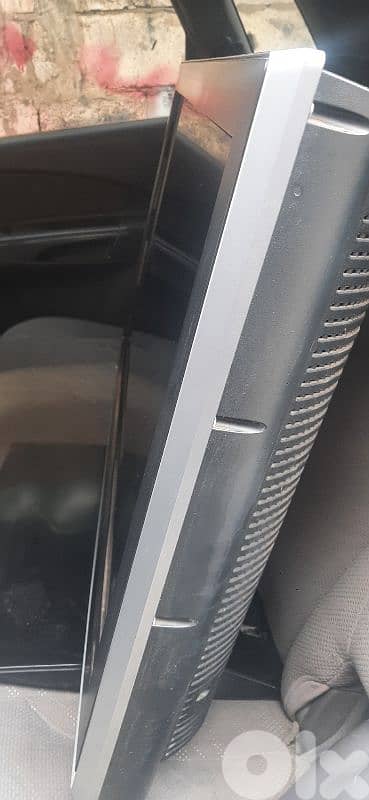 شاشه LCD هيتاشي  ٣٢  . خلده 3