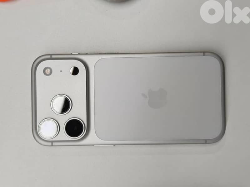 iphone 17 pro 256g silver 1