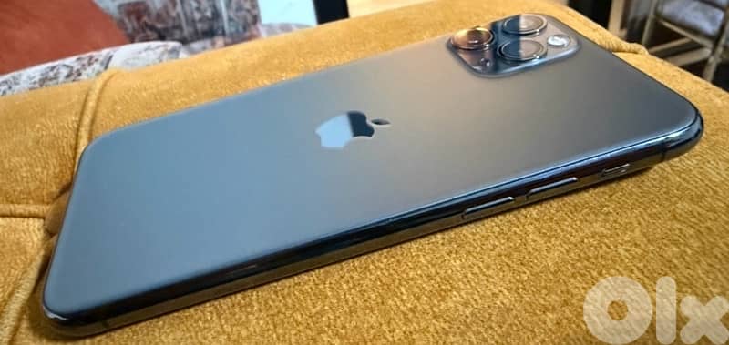 Iphone 11 pro 256 like new 2