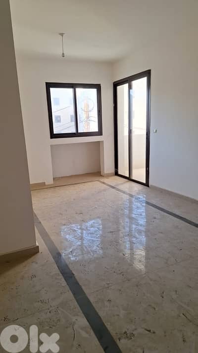 For Sale: Apartment in Zakrit