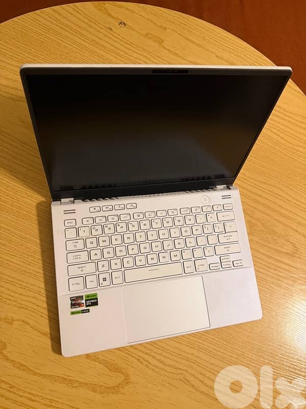 ASUS ROG Zephyrus G14 14" Laptop - AMD Ryzen 7 7735HS - RAM 32GB 1