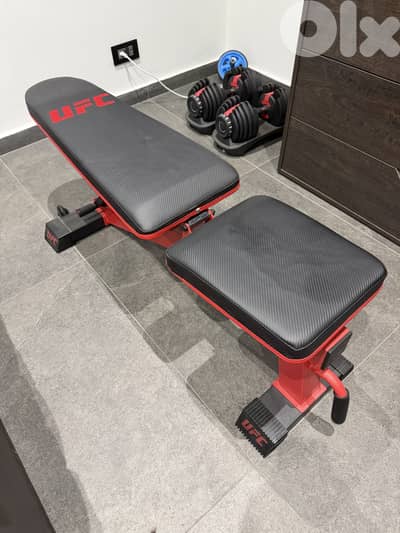 Weightlifting bench
