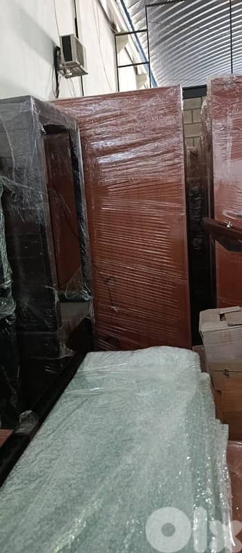 shop and office furniture 9