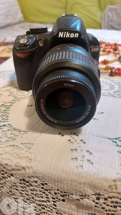 Nicon D3100