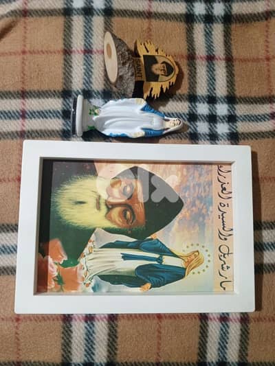 صوره وتمثال  وأرزه