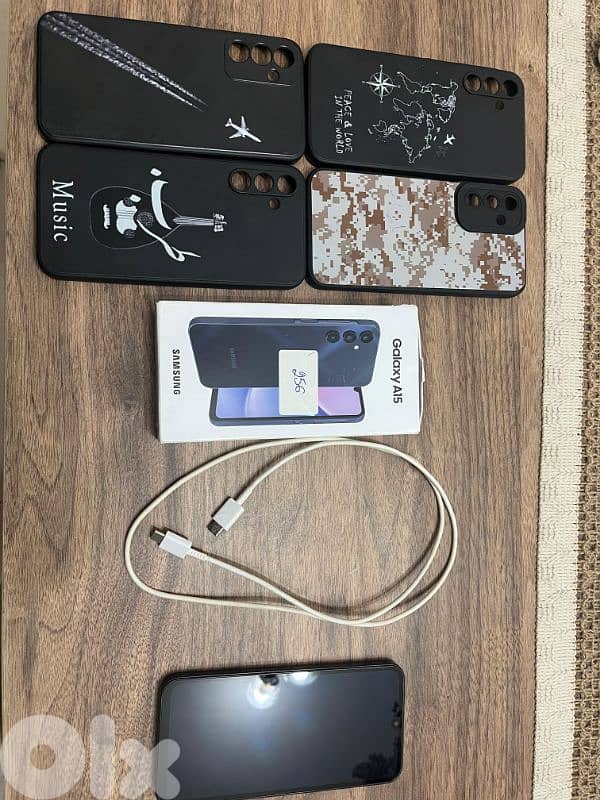 sumsung a15 4g مع كل غراضو بس ب١٠٠ دولار السعر غير قابل للتفاوض 1