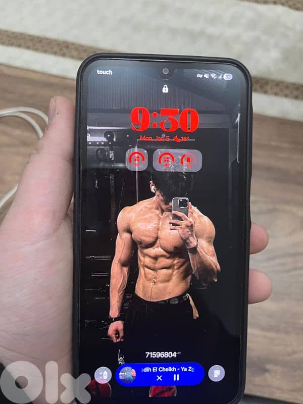 sumsung a15 4g مع كل غراضو بس ب١٠٠ دولار السعر غير قابل للتفاوض 11