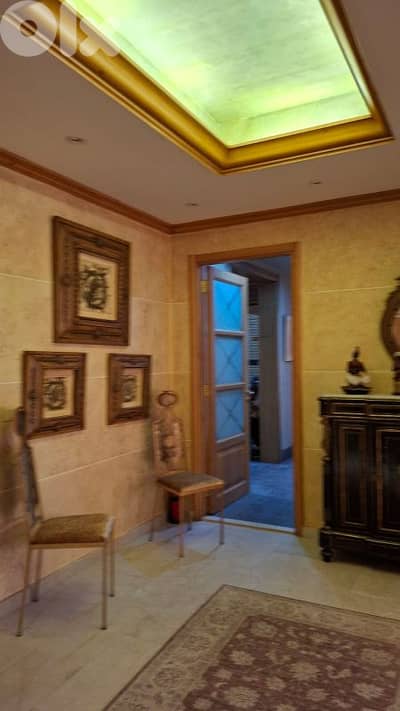 Decorations for home for sale قطع ديكور / ثريات ،تابلويات ،باهيات ،