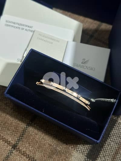 Swarovski rose gold bangle