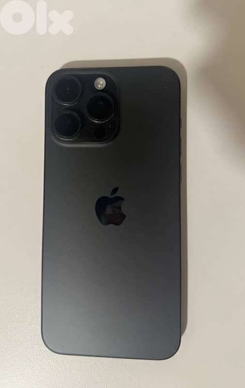 iphone 15 pro max 256gb black titanium 3