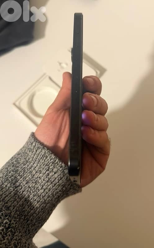 iphone 15 pro max 256gb black titanium 7