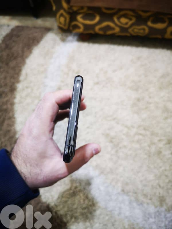 I Phone 11 Pro Max ( 256 GB Memory) used like New 1