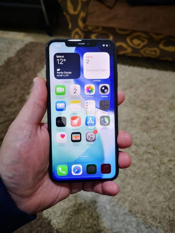 I Phone 11 Pro Max ( 256 GB Memory) used like New 8