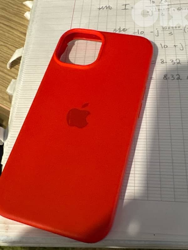 Iphone 13 / 128GB / 81% battery 4