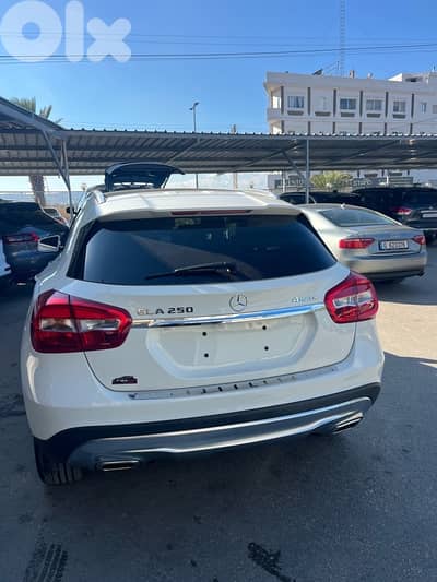 Mercedes Gla 250 4matic 2017 clean Carfax