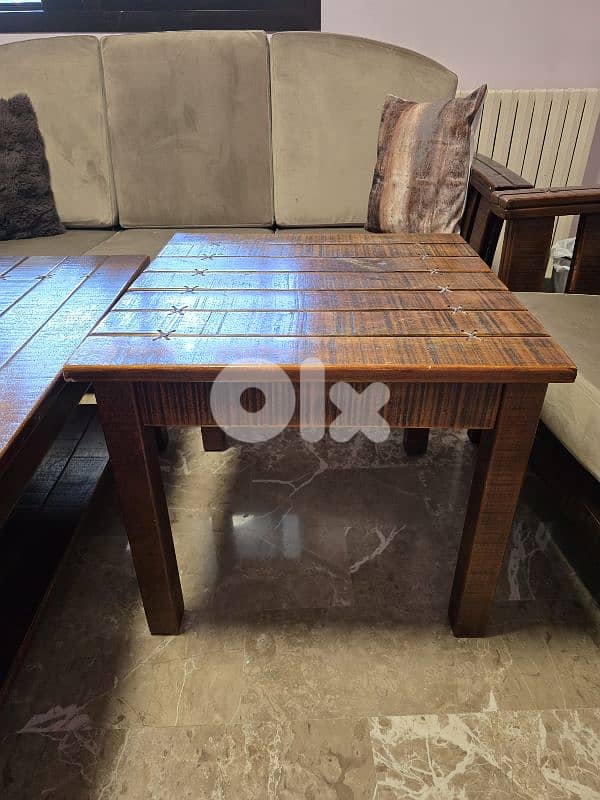 Heavy-duty solid wood living room set: 2 sofas + armchair + 2 tables 1