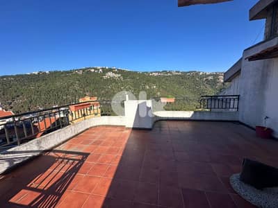 Apartment + Roof For Sale In Mar Chaaya شقة و روف للبيع في مار شعيا