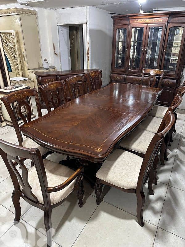 اوضة سفرة ملبسة قشرة نسيف شغل برا 10 كراسي كبيرة 10