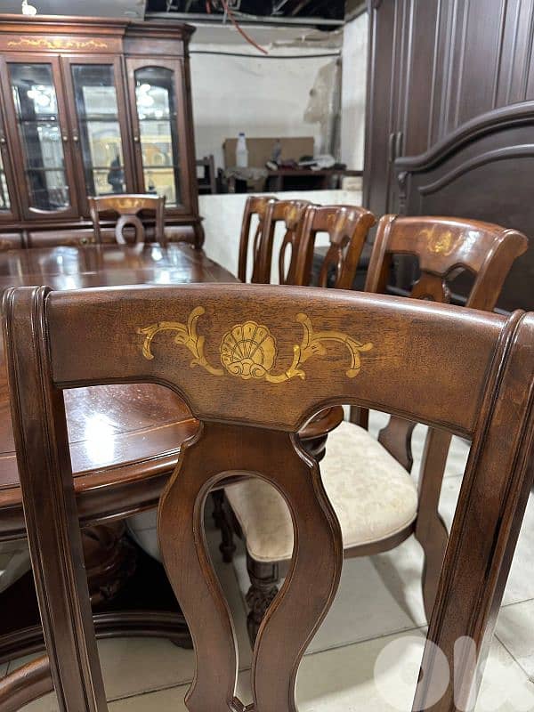 اوضة سفرة ملبسة قشرة نسيف شغل برا 10 كراسي كبيرة 11