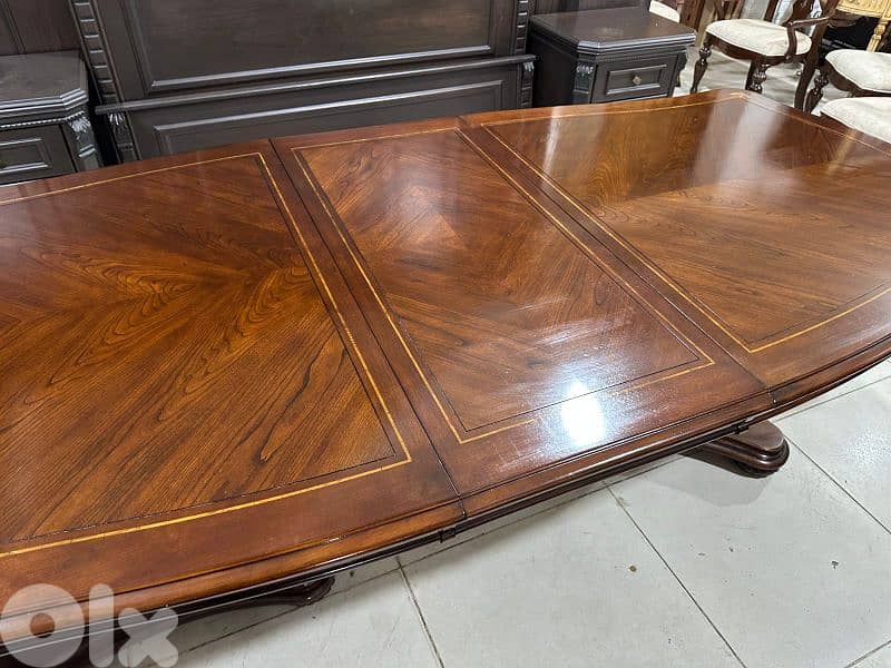 اوضة سفرة ملبسة قشرة نسيف شغل برا 10 كراسي كبيرة 14