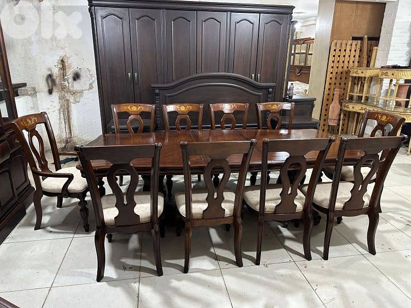 اوضة سفرة ملبسة قشرة نسيف شغل برا 10 كراسي كبيرة 18