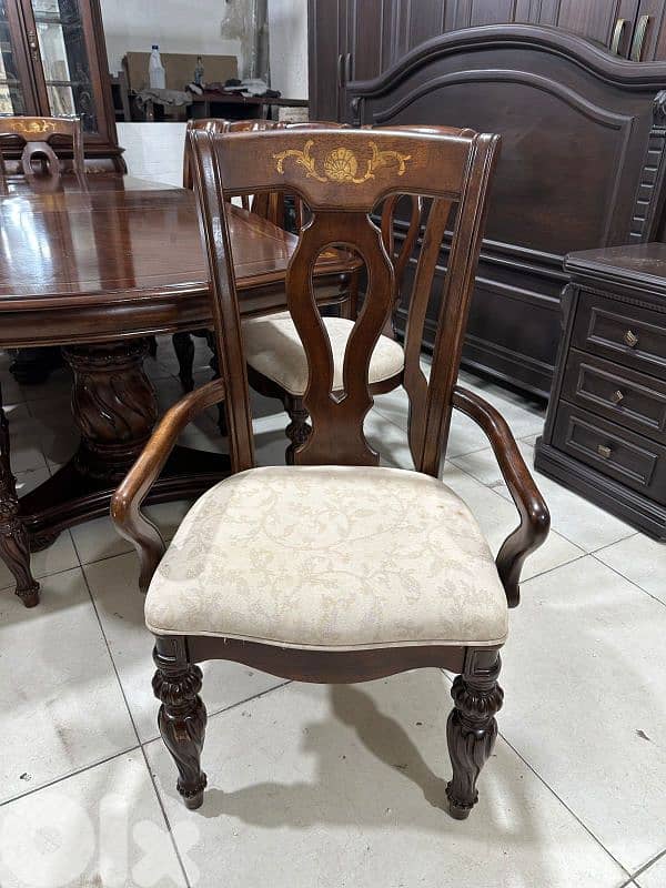 اوضة سفرة ملبسة قشرة نسيف شغل برا 10 كراسي كبيرة 19