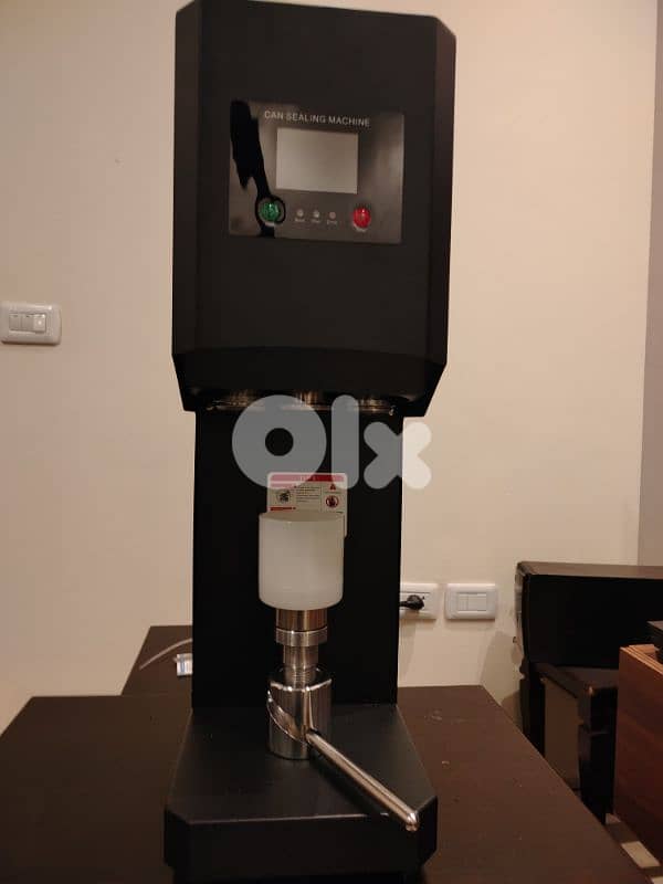 Can sealing machine 5