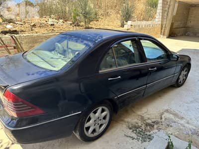 Mercedes-Benz C-Class 2004 240