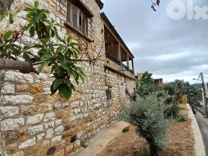 L19155 - Land With Old House For Sale in Beit Chabeb 13