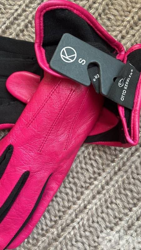 New in tag genuine leather gloves 2