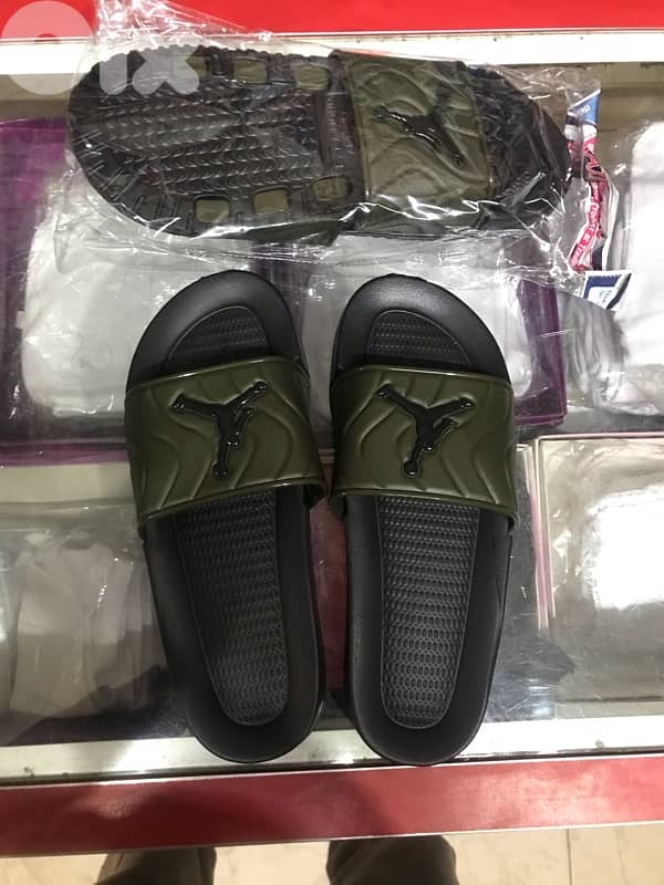 ايا مشايي ب ٤$ جودة عالية فقط داخل المحل ودلفري +300L. L 1