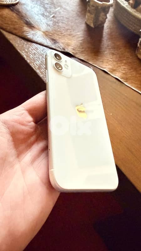 iphone 11 white 5