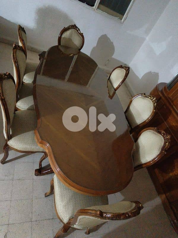 سفرا 8كراسي وفترين 3