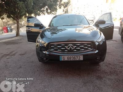 إنفينيتي فئة إف إكس 2010