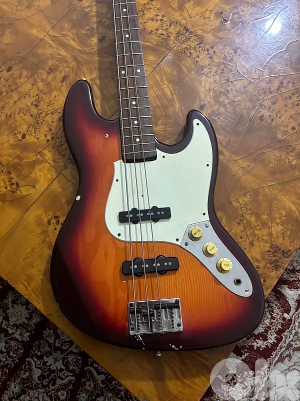 squier bass guitar 1