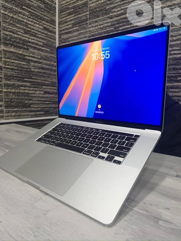 macbook pro 16 inch 5