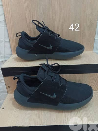 Nike shoes size 42