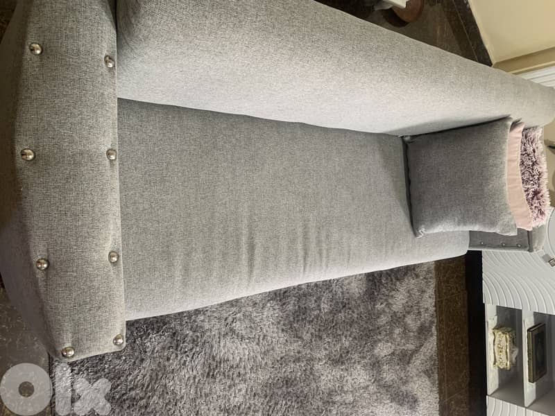 عرفة قعدة و صالون للبيع 2