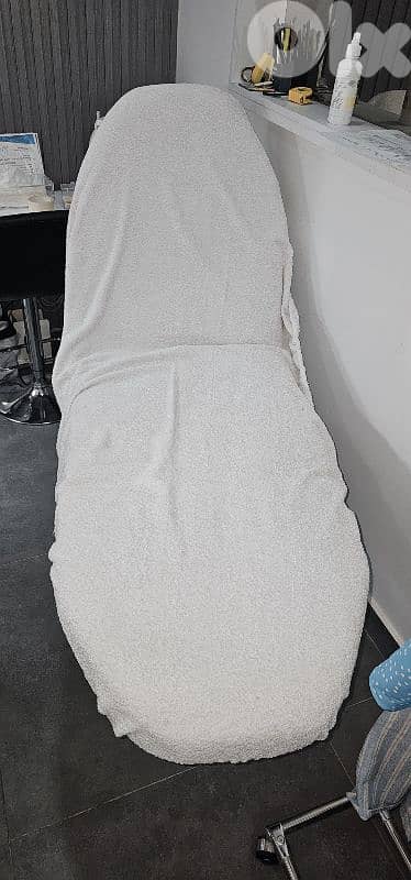 chariot in beauty salon