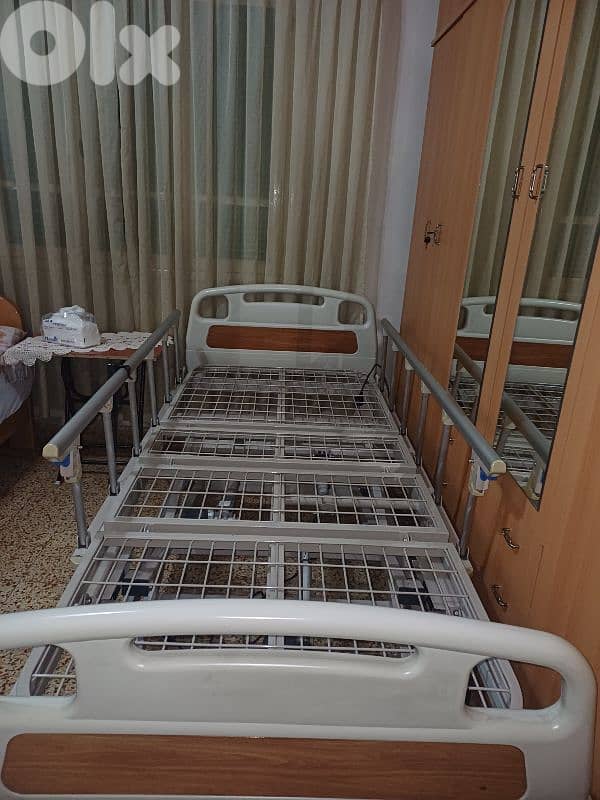 Electric Medical Bed 2