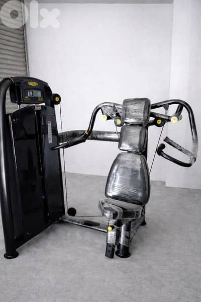 Shoulder Press Machine