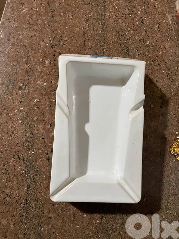 Vintage Pack of Cigarettes Ashtray 1