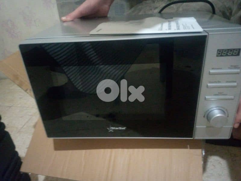 بيروت عائشة بكار الاتصال الرقم 76886071 1