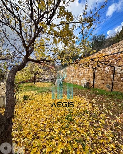 Villa for sale Aitat - فيلا للبيع عيتات