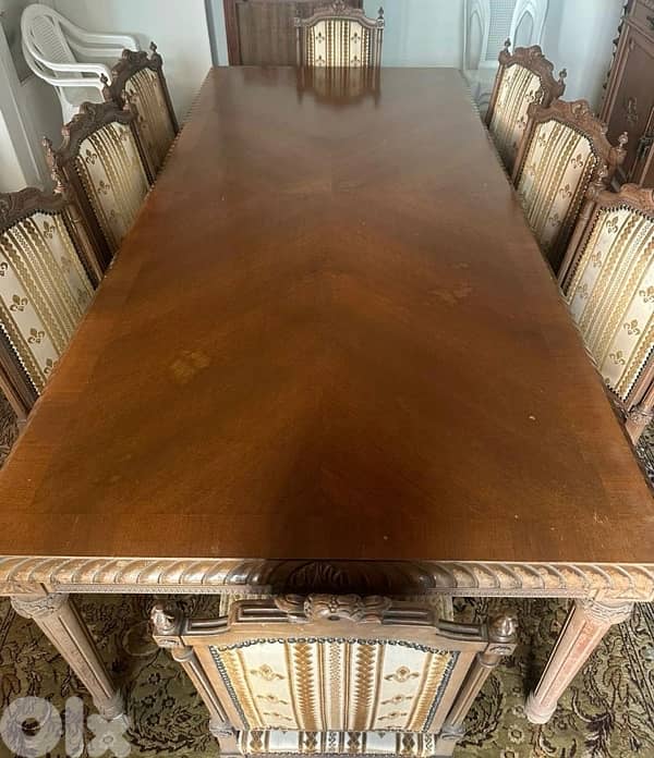 Dining room - Table and chairs 2