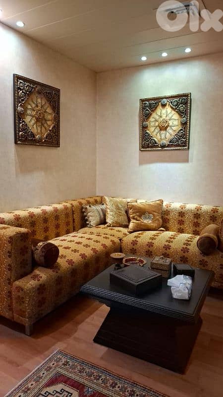 Decorations for home for sale قطع ديكور / ثريات ،تابلويات ،باهيات ، 10