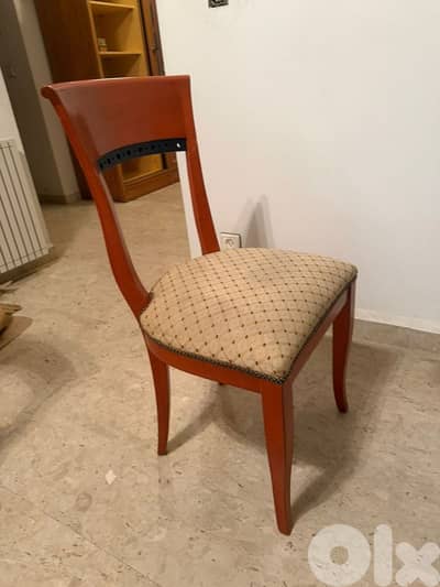 LIKE NEW DINNER ROOM