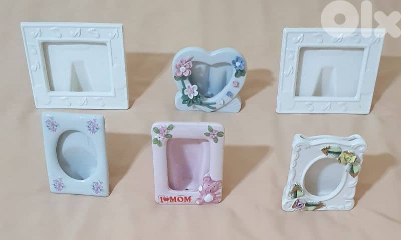 porcelain  picture  frame  6 pcs  15 $ beyrout  ashrafiye  03723895 1