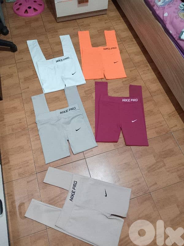 ملابس تصفية محل كلو جديدة يوجد 120قطعة 17